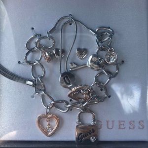 Brazalete Guess